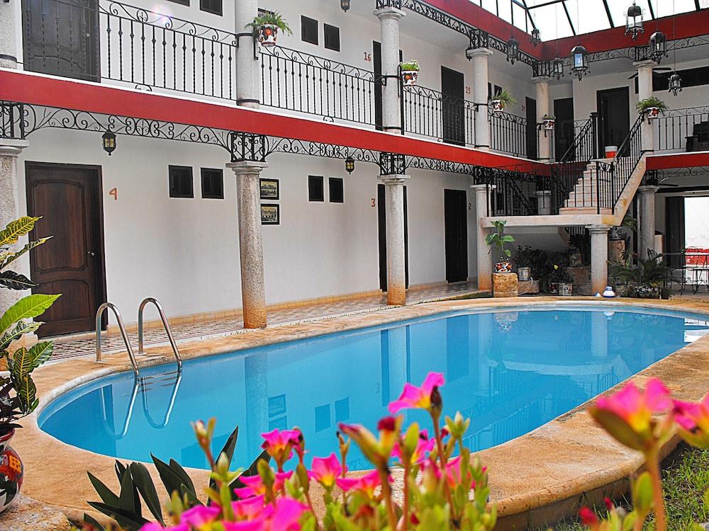 La Aurora Hotel Colonial วัลลาโดลิด ภายนอก รูปภาพ
