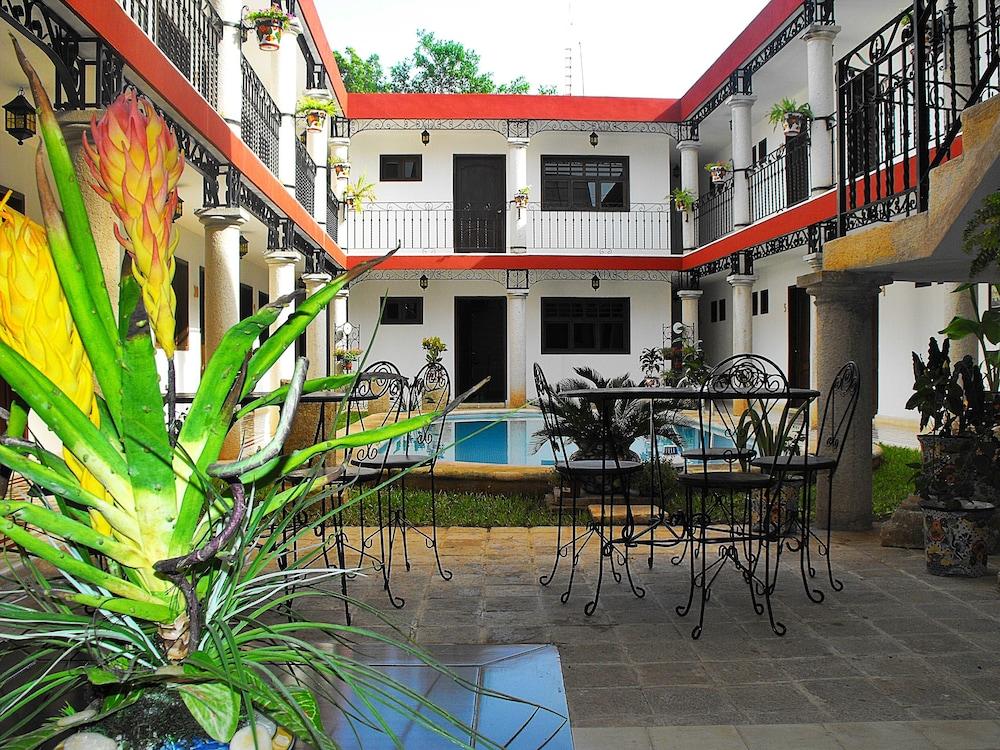 La Aurora Hotel Colonial วัลลาโดลิด ภายนอก รูปภาพ