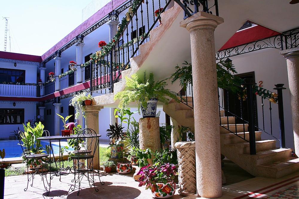 La Aurora Hotel Colonial วัลลาโดลิด ภายนอก รูปภาพ