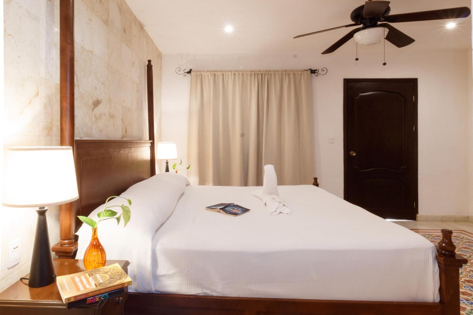 La Aurora Hotel Colonial วัลลาโดลิด ภายนอก รูปภาพ